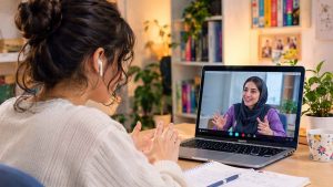 کلاس حضوری یا آنلاین؛ معیارهای انتخاب برای زبان‌آموزان شهرقدس